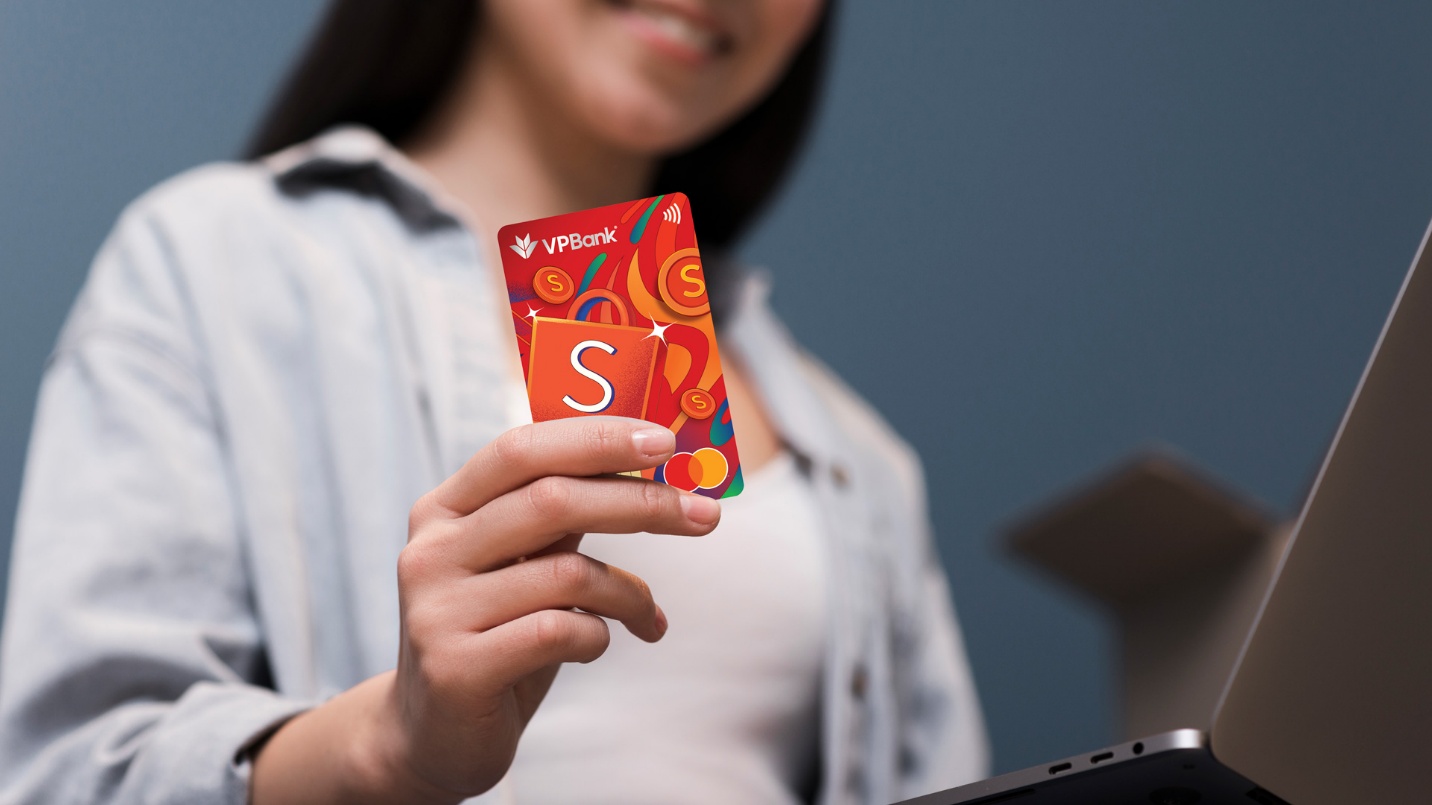 Hội chị em truyền nhau bí kíp "sắm Tết 0 đồng" với VPBank S Rewards Mastercard - 1