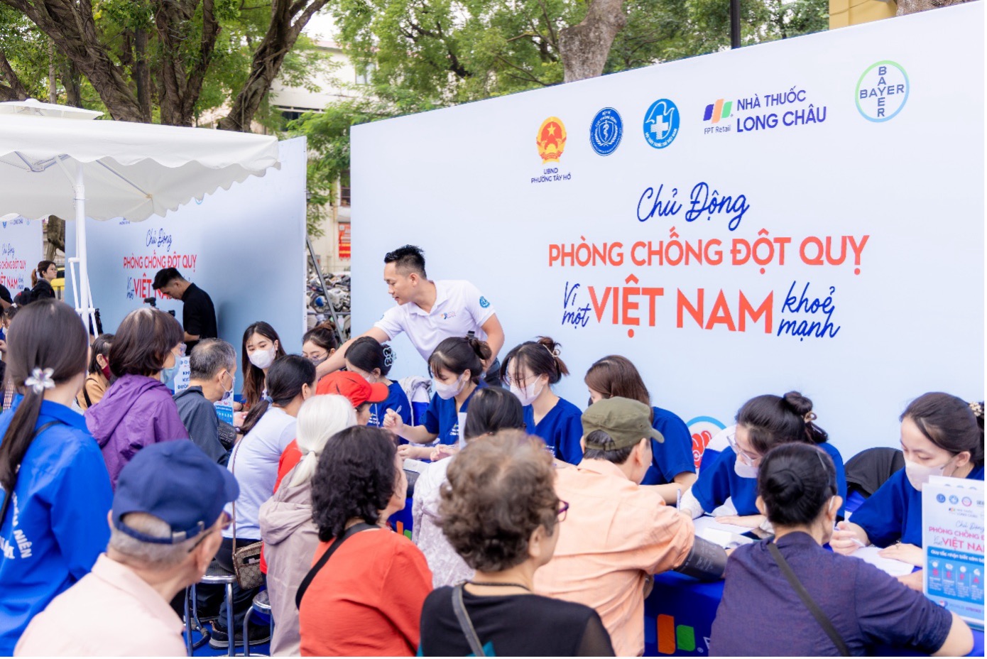 Long Châu và Bayer trở thành đối tác chiến lược 5 năm của Cục Phòng bệnh - Bộ Y tế, trong Chương trình quốc gia phòng, chống và quản lý đột quỵ - 5