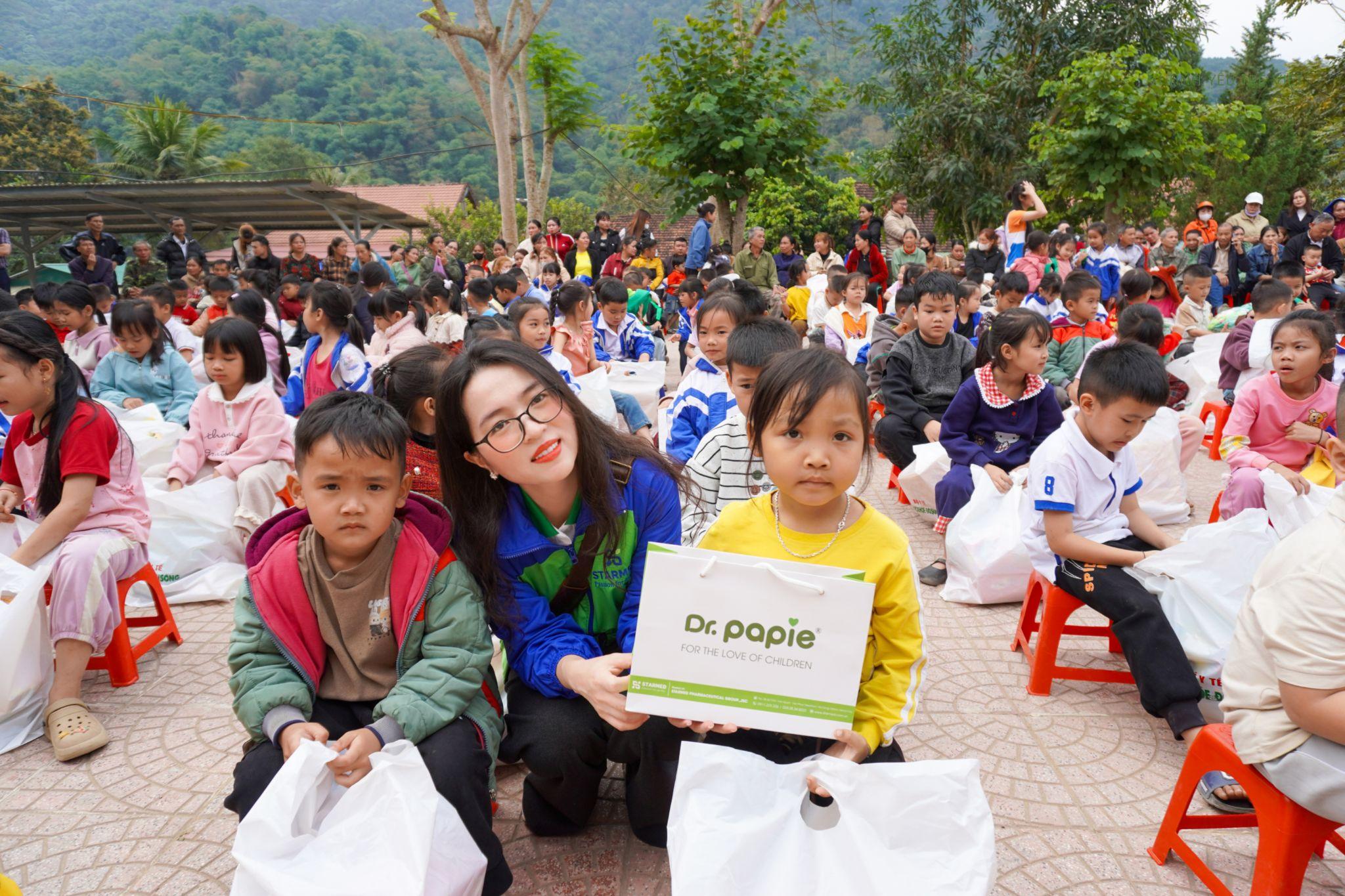 Dr.Papie (STARMED) đồng hành cùng Báo Sức khỏe & Đời sống trao tặng 1.000 phần quà “Tết ấm vùng cao 2026” - 5