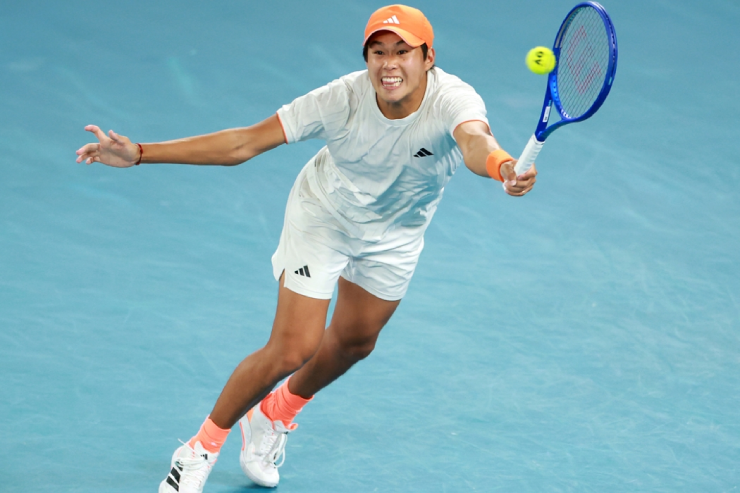 Sao tennis gốc Việt Learner Tien kiếm 92 tỷ đồng vẫn muốn ở với bố mẹ - 1