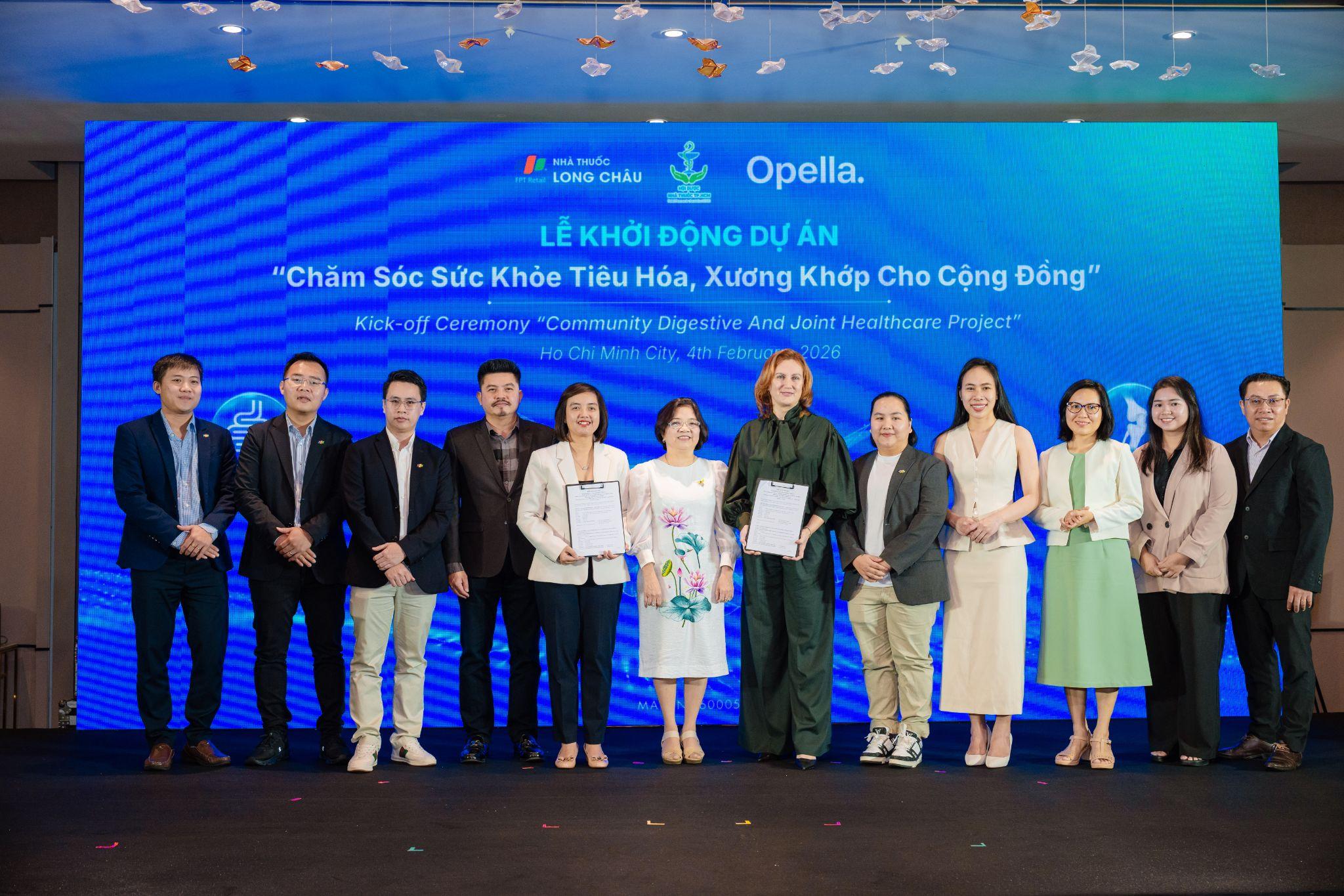 Long Châu - Opella bắt tay khởi động dự án chăm sóc sức khỏe tiêu hoá và xương khớp quy mô toàn quốc - 4