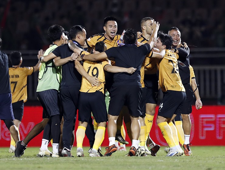 CLB Thanh Hóa đăng ký cựu thủ môn U23 Việt Nam đá tiền đạo, vỡ òa hạ đội Công an TP.HCM - 4