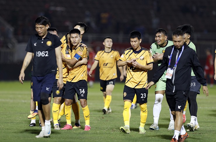 CLB Thanh Hóa đăng ký cựu thủ môn U23 Việt Nam đá tiền đạo, vỡ òa hạ đội Công an TP.HCM - 5