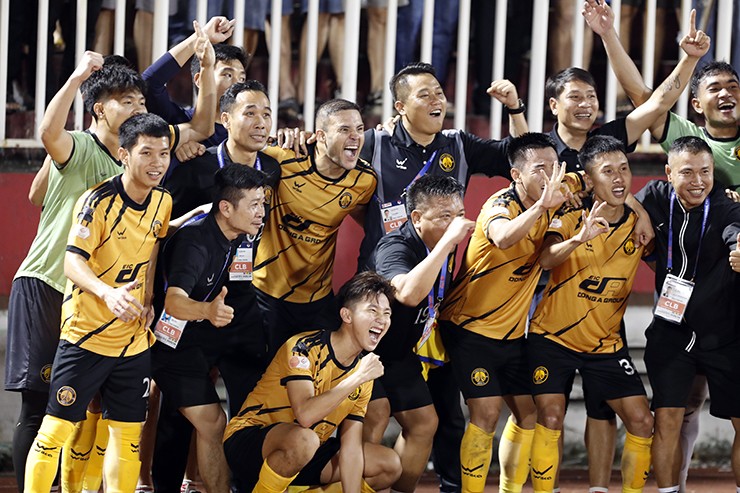 CLB Thanh Hóa đăng ký cựu thủ môn U23 Việt Nam đá tiền đạo, vỡ òa hạ đội Công an TP.HCM - 9