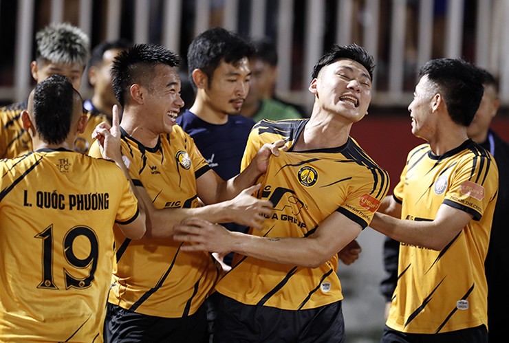 CLB Thanh Hóa đăng ký cựu thủ môn U23 Việt Nam đá tiền đạo, vỡ òa hạ đội Công an TP.HCM - 10