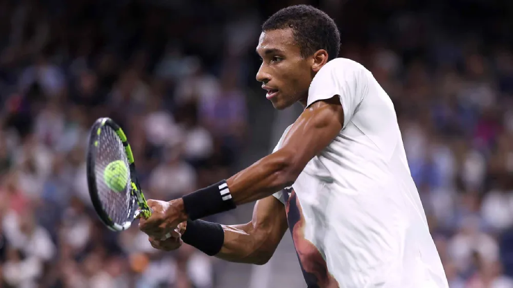 Tennis đỉnh cao thế giới: "Người thép" Wawrinka thị uy, Aliassime - Tsitsipas tung hỏa lực - 3