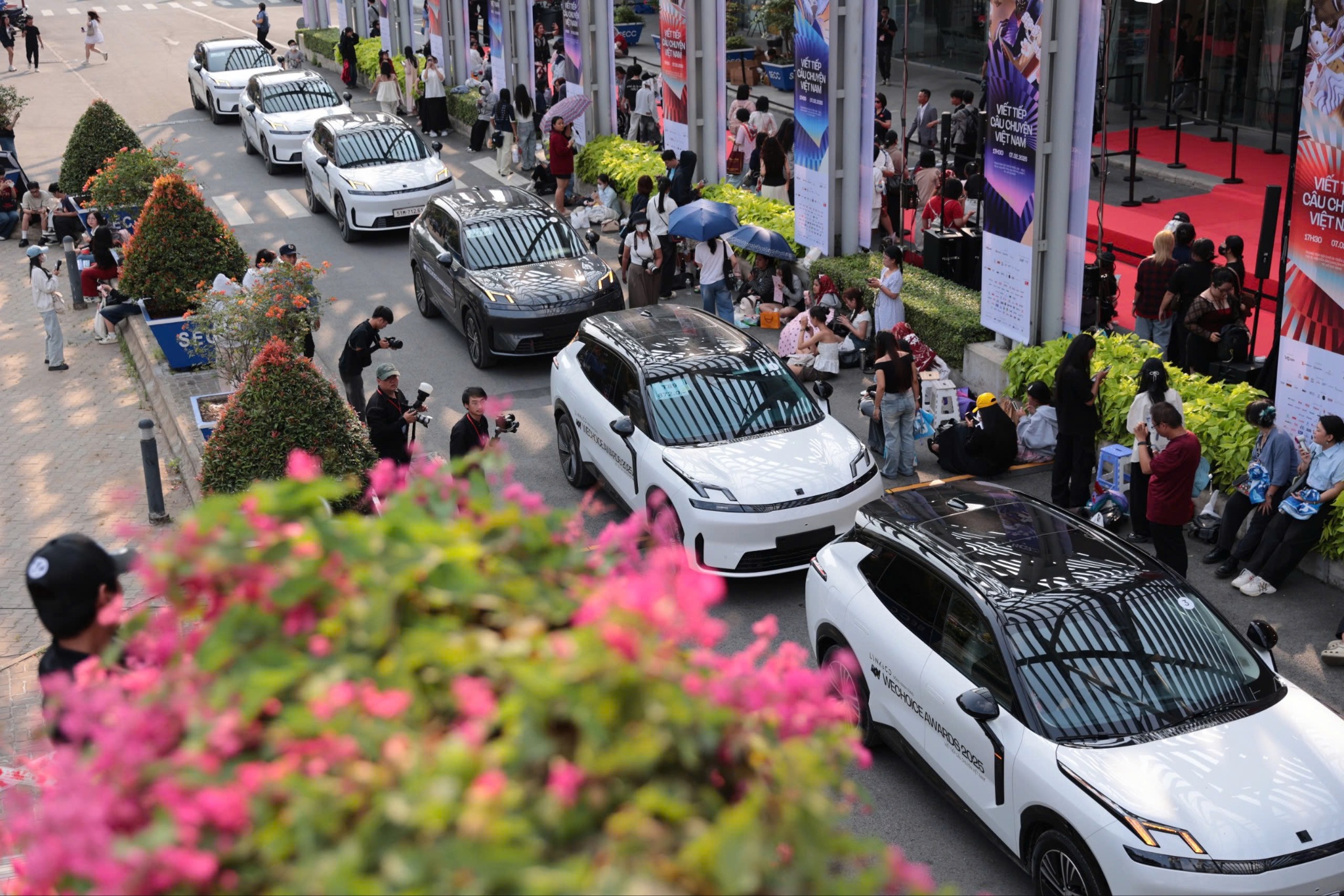 Lynk & Co đồng hành cùng WeChoice Awards 2025: Sát cánh vạn dặm cảm hứng - 1