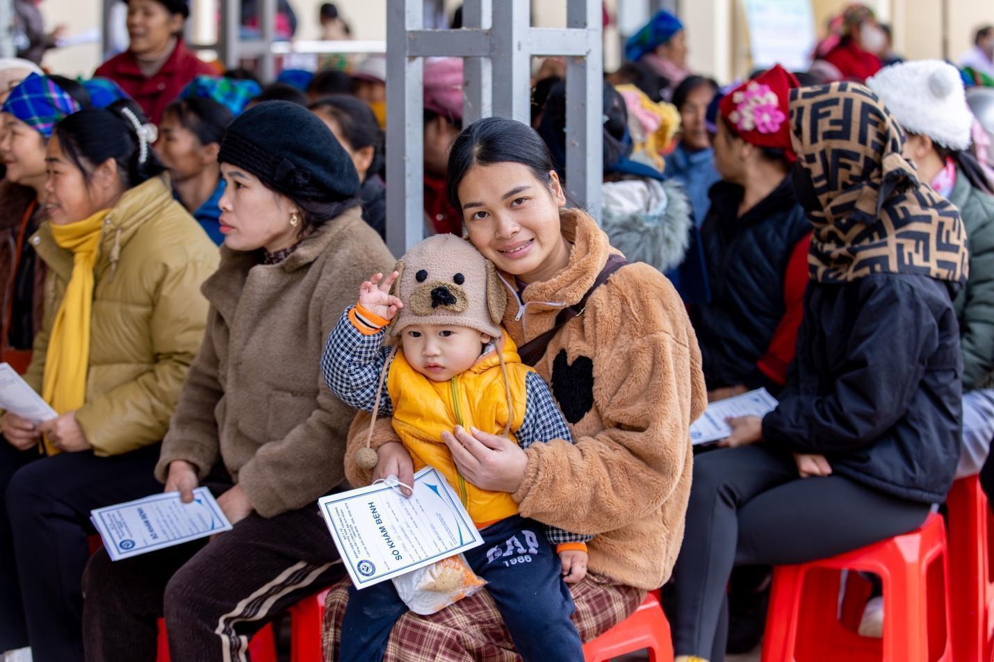 Chiến dịch Hành Trình Xanh - Nụ Cười Hồng của Laurier lan tỏa thông điệp yêu thương đến phụ nữ - 2