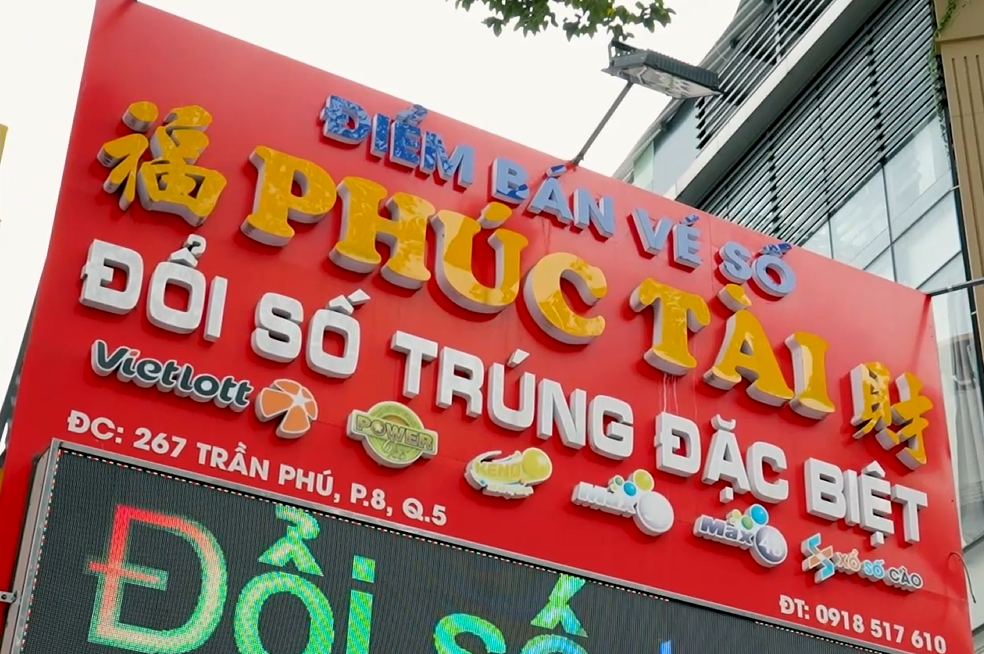 Bà chủ điểm bán vé Vietlott trúng hơn 257 tỷ đồng: Nhiều người tới “xin vía” - 2