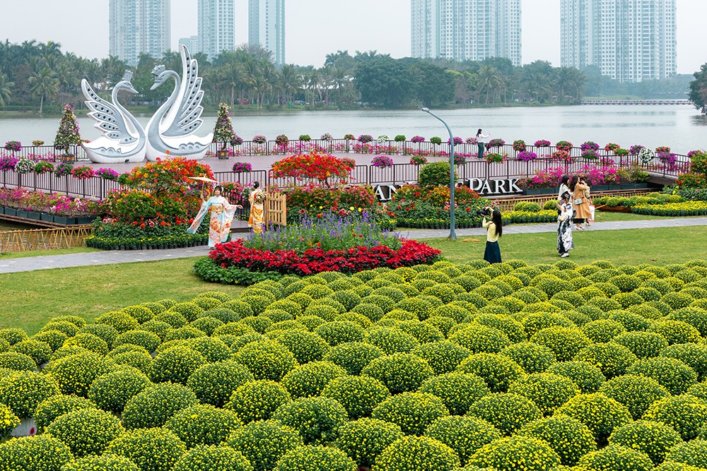 Ecopark tràn ngập sắc hoa tại các đại đô thị khắp 3 miền dịp Tết Bính Ngọ 2026 - 1