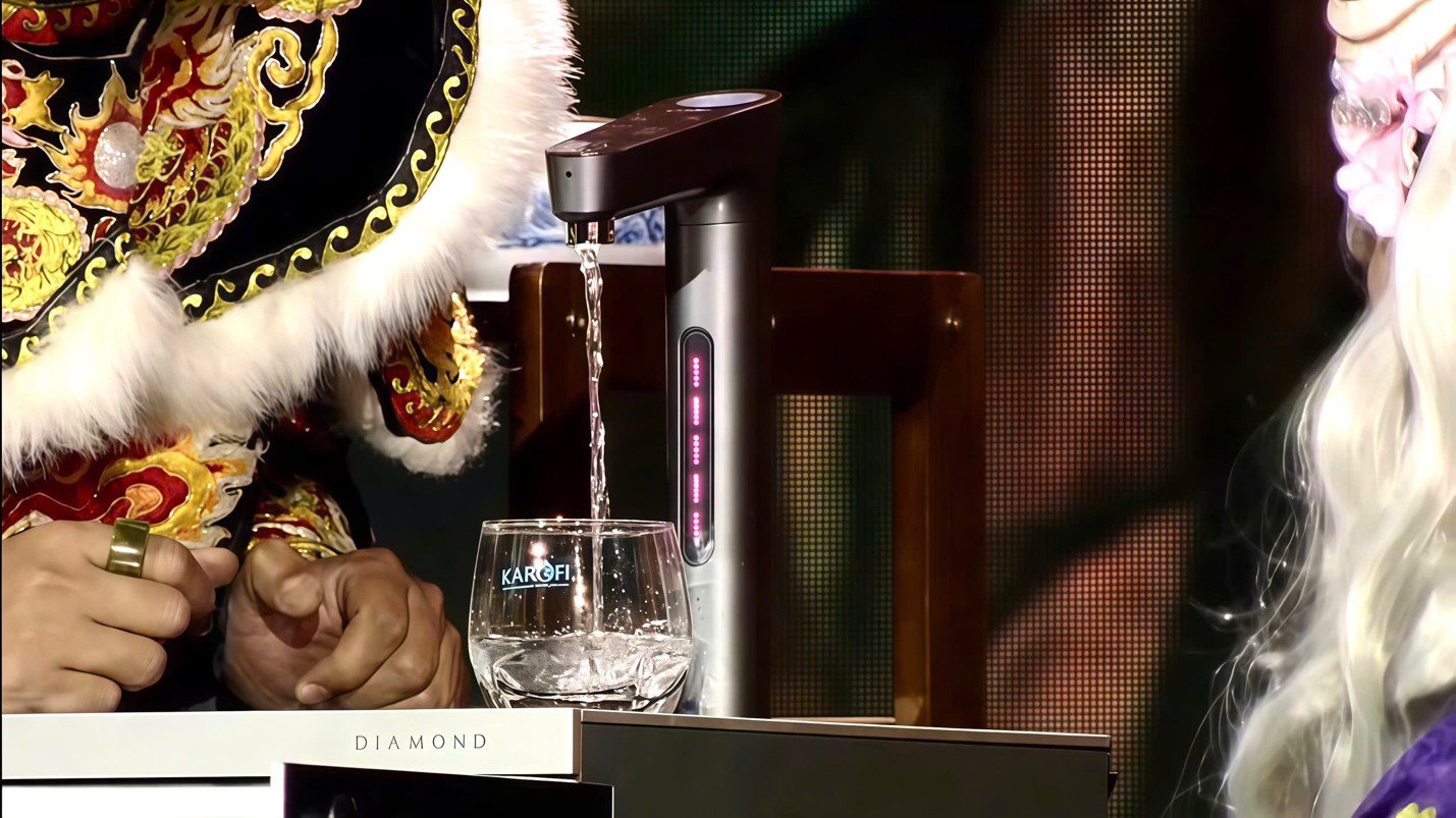 Karofi trên sóng chương trình giao thừa được Tào Đẩu - Thiên Lôi khen “xịn sò” - 2