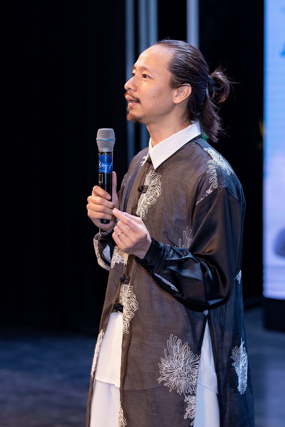 VMCC Táo Marcom 2025: Khi dàn "Táo" đầu ngành MarCom đi tìm lời giải cho giá trị thật giữa kỷ nguyên AI - 4