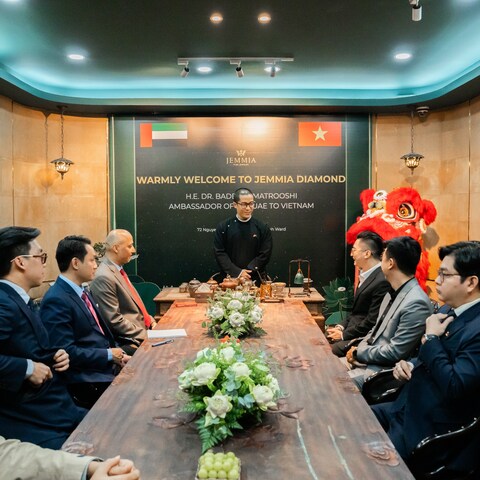 Jemmia Diamond đón tiếp Đại sứ UAE: khẳng định vị thế cầu nối thương mại Việt Nam – UAE và kiến tạo "Kim cương vượng khí" - 3