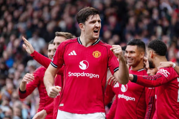 Maguire hồi sinh, dàn sao MU kêu gọi hợp đồng mới cho cựu đội trưởng - 1