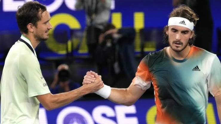 Tennis đỉnh cao thế giới: Alcaraz - Sinner ra oai, Medvedev đấu Tsitsipas - 3