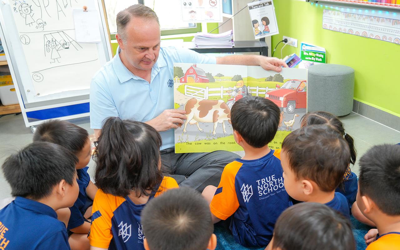 Khi giáo dục khai phóng trở thành tấm vé tới Đại học top đầu Hoa Kỳ - 1