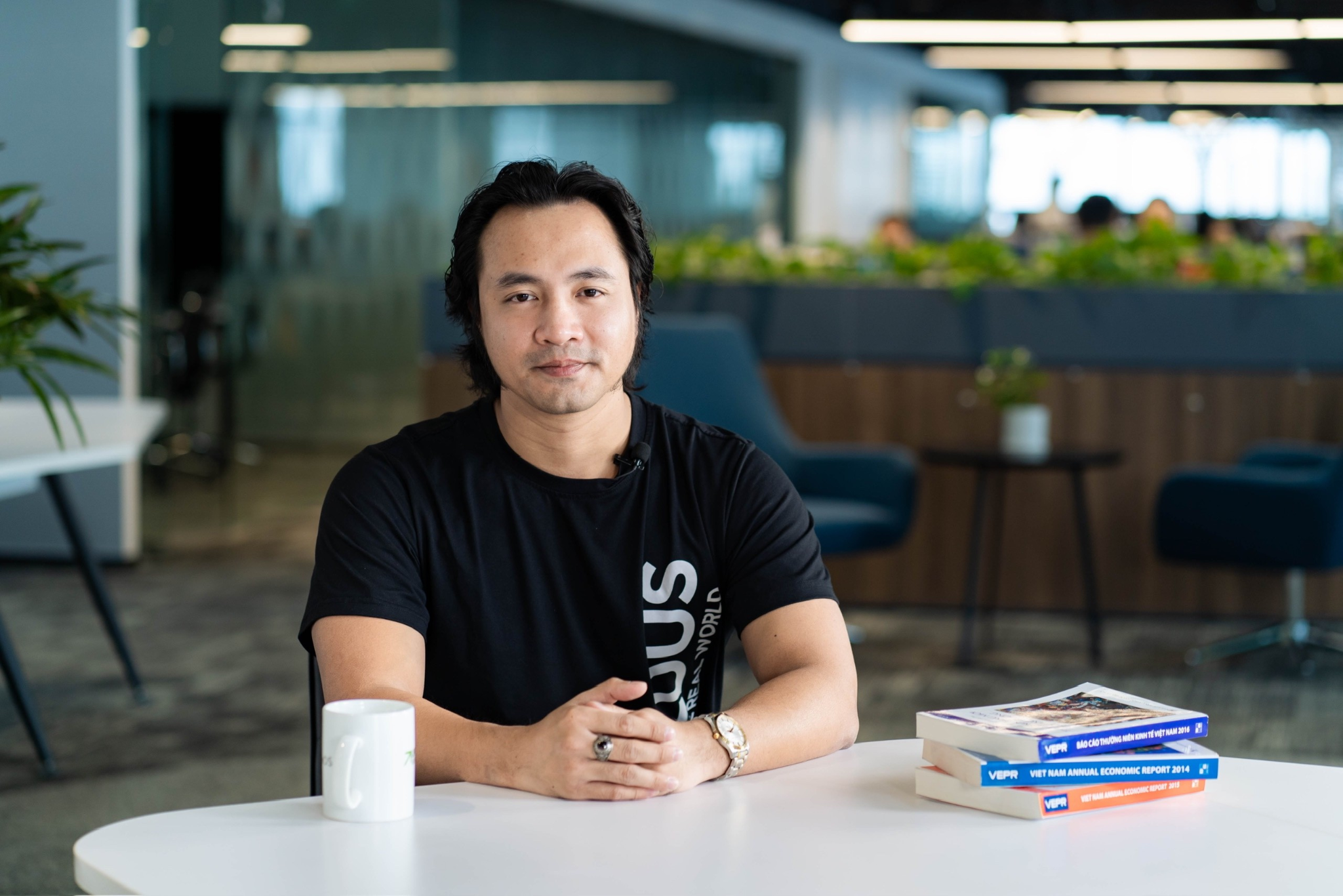 Khát vọng "Thánh Gióng" của công nghệ Việt trong cơn bão suy thoái - 1