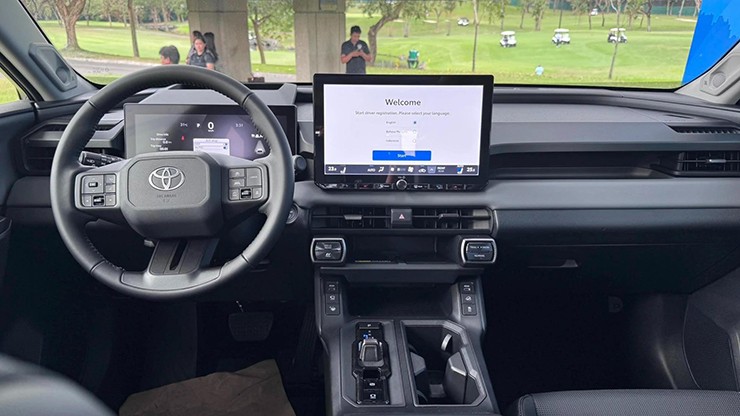 Toyota RAV4 Hybrid 2026 sắp trình làng, giá dự kiến từ 978 triệu đồng - 4