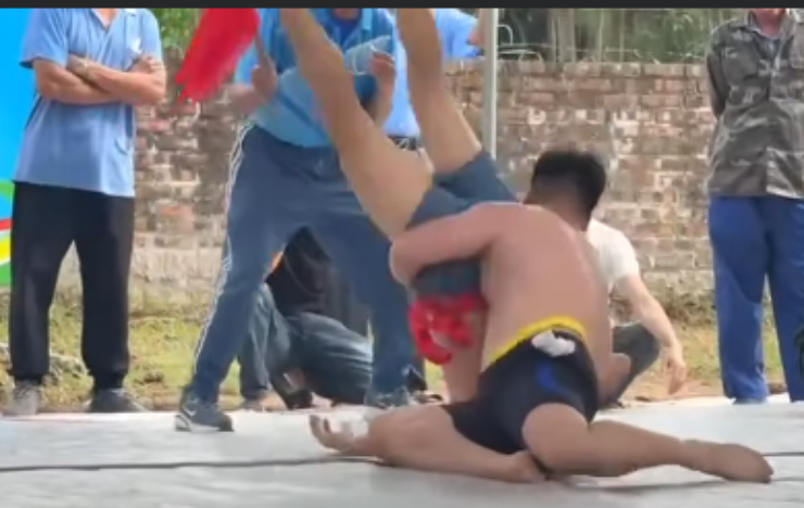 Nam đô vật chấn thương nặng, không qua khỏi khi tham dự vật hội làng ở Hà Nội - 1
