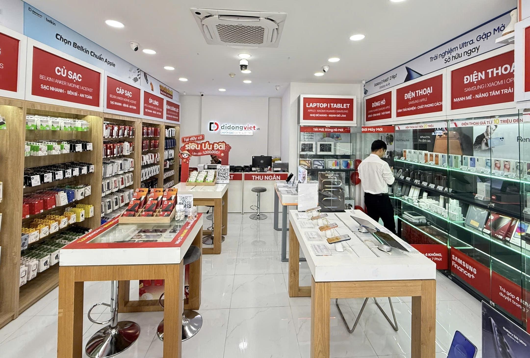 Di Động Việt khai trương cửa hàng mới tại TP.HCM: Nhận vàng may mắn, Samsung S25 Ultra và iPhone 17 Pro Max giá cực hời - 3