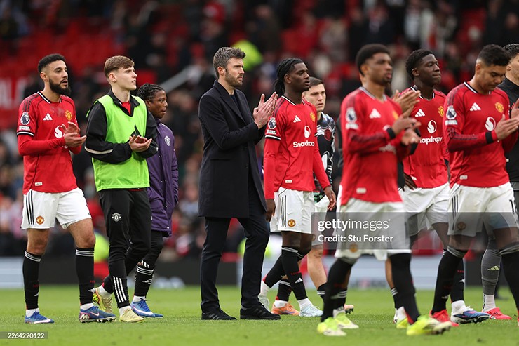 Huyền thoại MU thẳng thừng chê Carrick, tiến cử Ancelotti cho ghế nóng "Quỷ đỏ" - 1