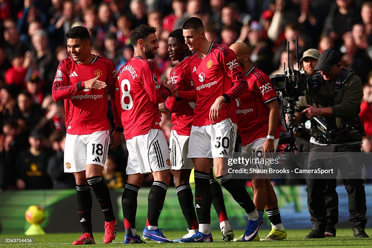 Huyền thoại MU thẳng thừng chê Carrick, tiến cử Ancelotti cho ghế nóng "Quỷ đỏ" - 3