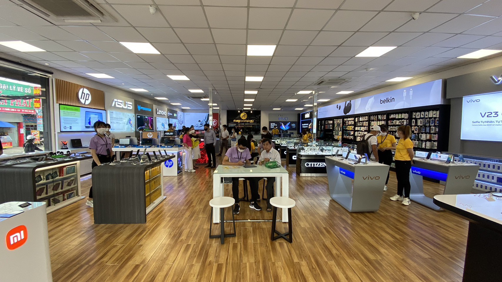 Điện thoại xách tay trước nguy cơ bị chặn ứng dụng ngân hàng và các dịch vụ công - 3