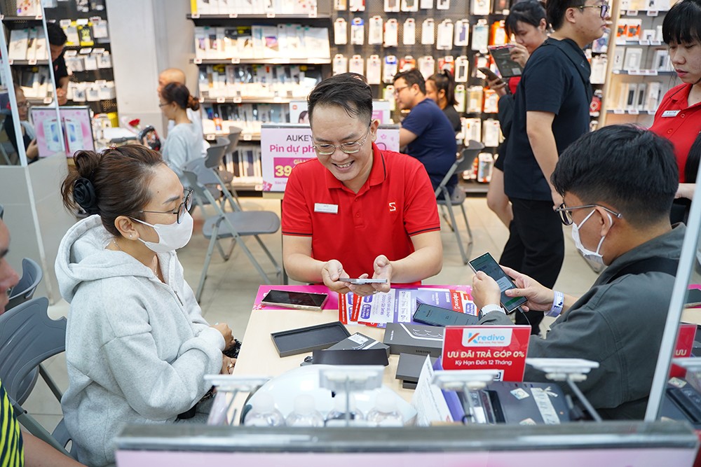 CellphoneS mở bán sớm Galaxy S26 Series cho gần 3,000 khách hàng đặt trước. - 2