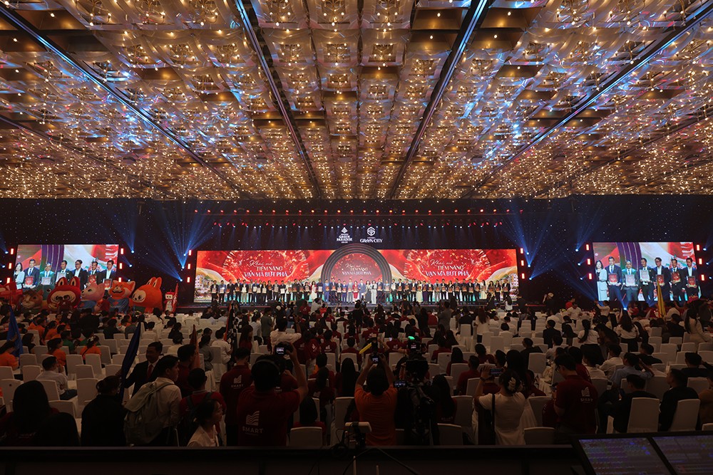 Hội quân Vinhomes 2026, AlphaReal thắng lớn - 1