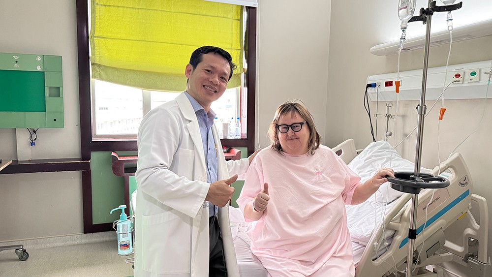 Bệnh nhân người Úc mổ sỏi mật bằng Robot tại Việt Nam xuất viện chỉ sau 24 giờ - 3