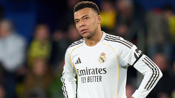 Real nguy cơ mất Mbappe đại chiến Man City, trọng trách dồn lên vai Vinicius - 1