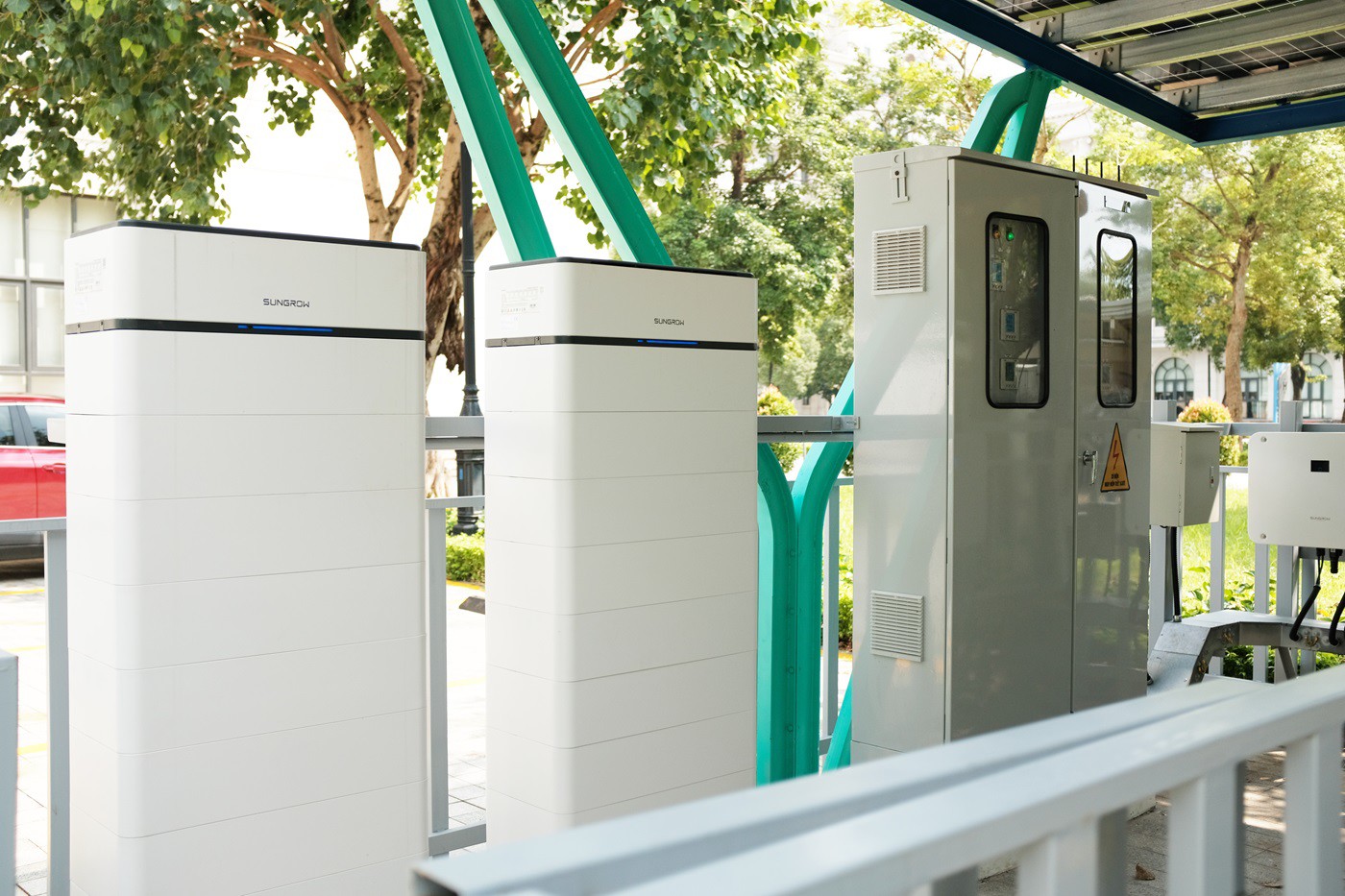 Startup từ phòng lab VinUni phát triển “bộ não” điều phối mạng lưới sạc xe điện - 4