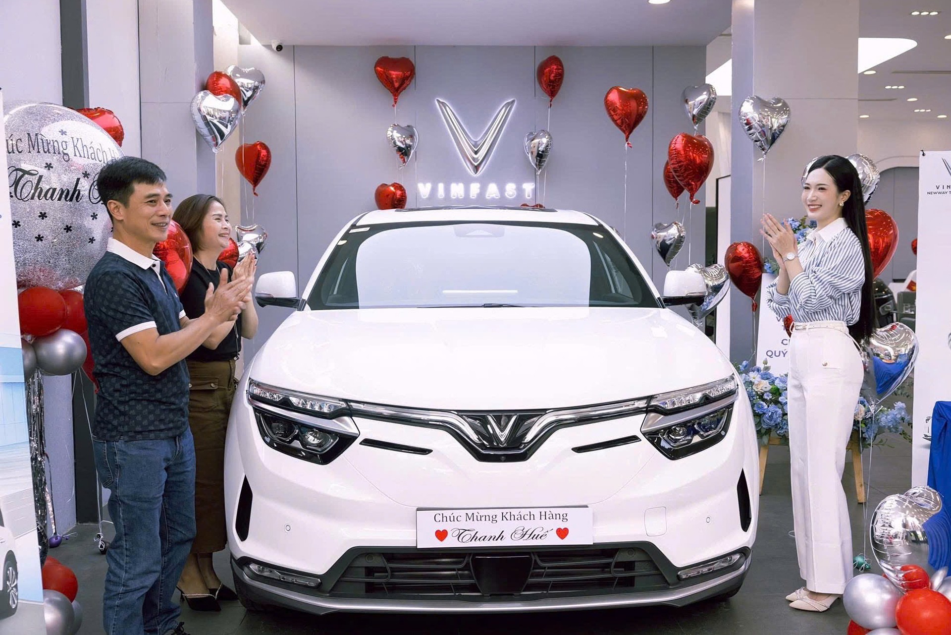 Vingroup khẩn cấp hỗ trợ khách hàng giảm áp lực giá xăng dầu - 1