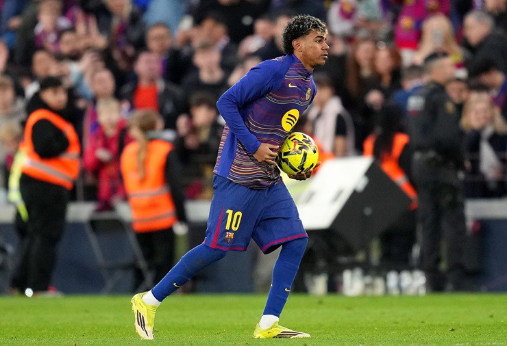 Tin mới nhất bóng đá sáng 13/3: Yamal bỏ tập, đại diện Haaland bác bỏ liên hệ Barcelona - 1