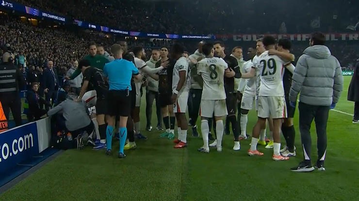 UEFA chính thức buộc tội Neto của Chelsea vì phi thể thao, bỏ lỡ trận tái đấu PSG - 3