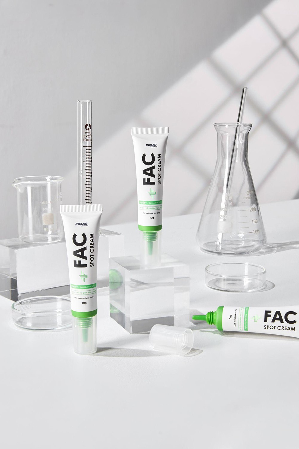 Kem chấm mụn thế hệ mới Inolab Derma FAC Spot Cream không chứa hoạt chất nhóm acid AHA và BHA - 1