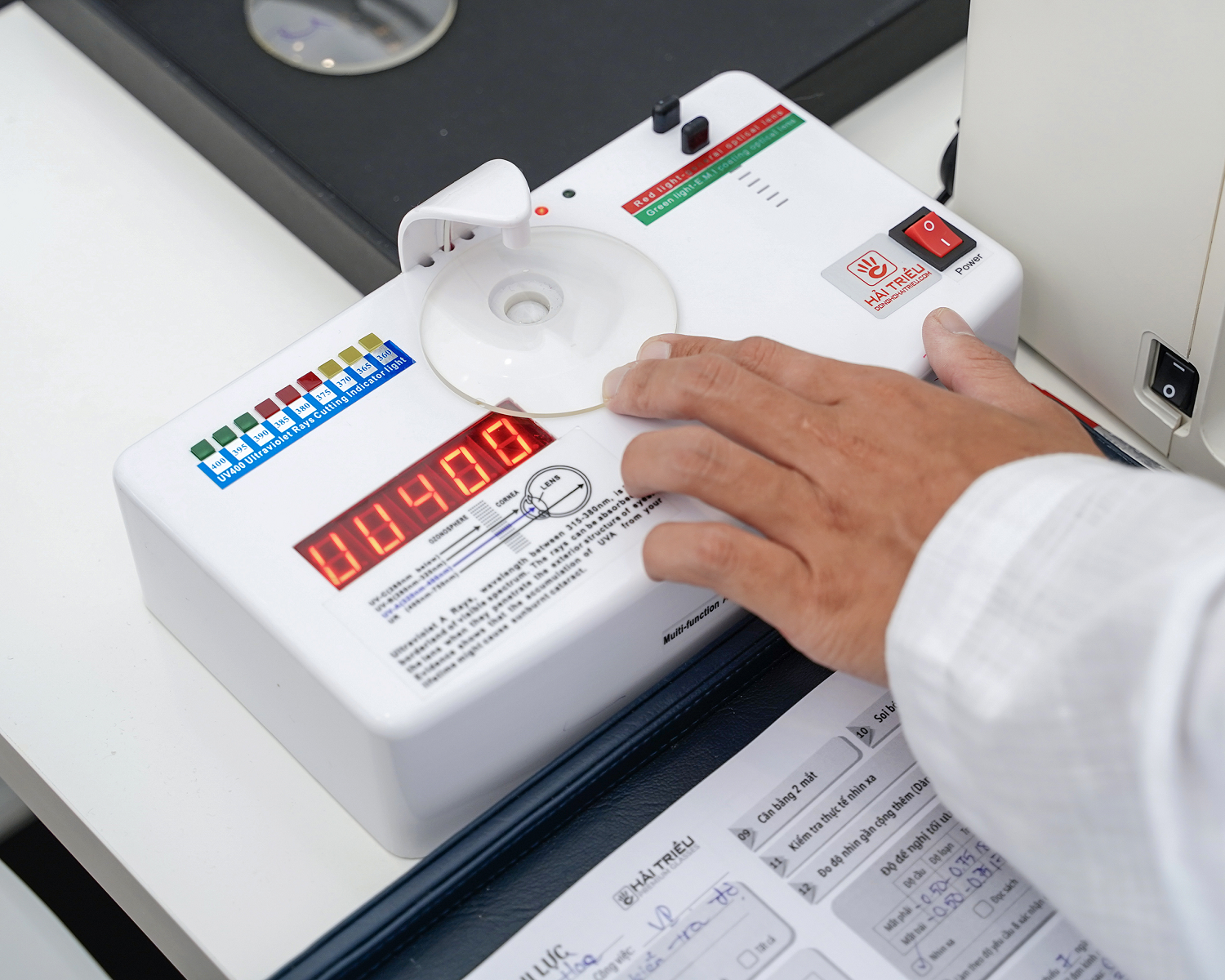 Giá bán tròng kính chính hãng: Từ cận đơn đến đa tròng cao cấp - 3