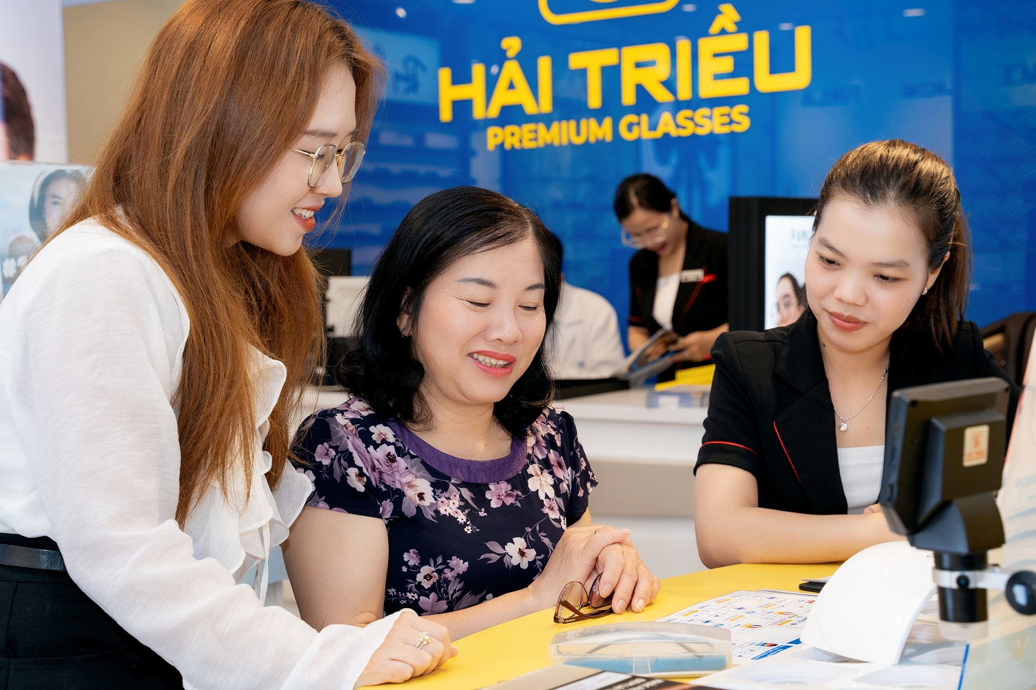 Giá bán tròng kính chính hãng: Từ cận đơn đến đa tròng cao cấp - 1