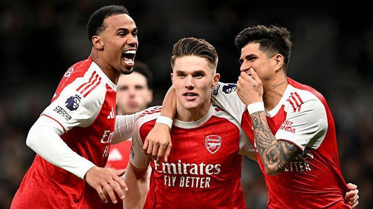 Arsenal sống dựa "bóng chết", có phải xấu xí nhất lịch sử Ngoại hạng Anh? - 1