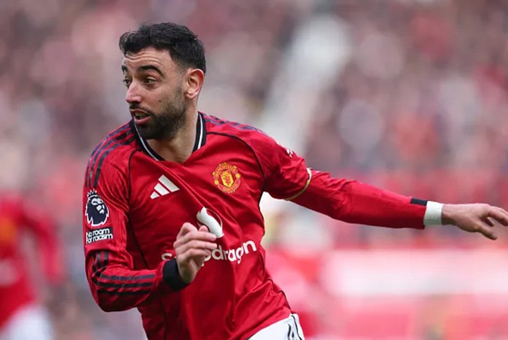 Tin mới nhất bóng đá tối 16/3: Grealish ca ngợi Bruno Fernandes - 1