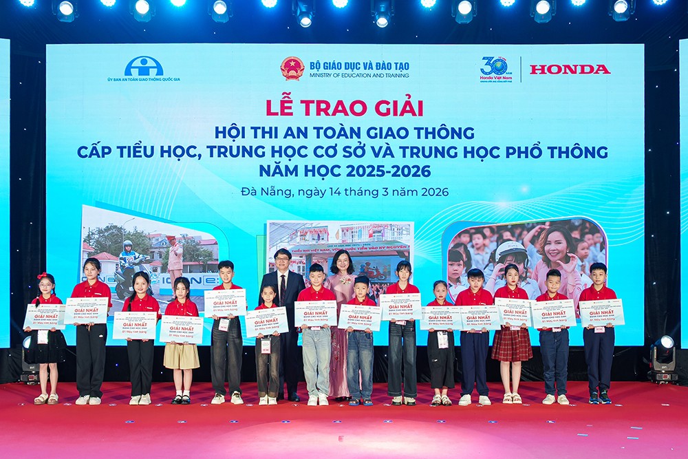 Lễ trao giải Hội thi An toàn giao thông trong các cơ sở giáo dục phổ thông trên toàn quốc năm học 2025 – 2026 - 2