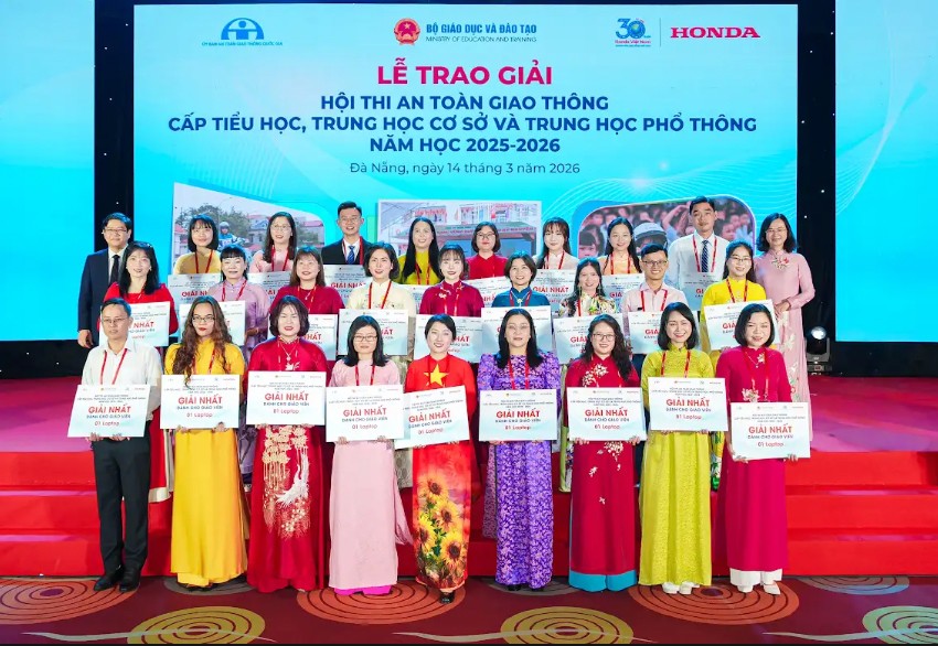 Lễ trao giải Hội thi An toàn giao thông trong các cơ sở giáo dục phổ thông trên toàn quốc năm học 2025 – 2026 - 3