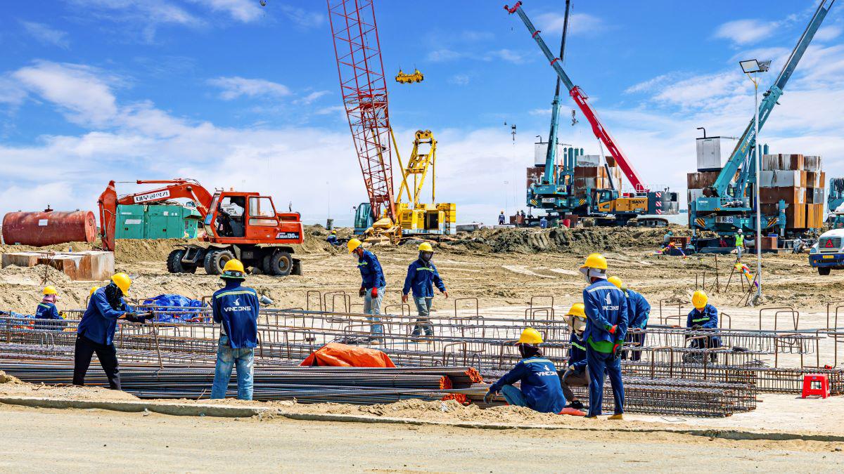 Vì sao người lao động chọn gắn bó với VinCons giữa thời điểm thị trường biến động? - 1