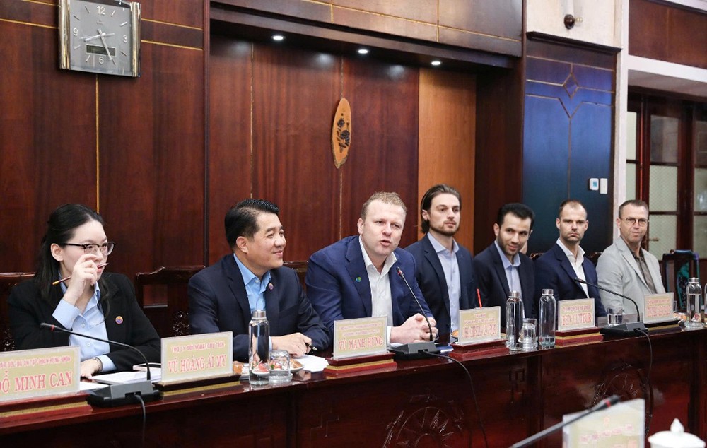 Chủ tịch UBND tỉnh Tây Ninh: Tiếp, làm việc với Tập đoàn De Heus và Tập đoàn Hùng Nhơn - 3