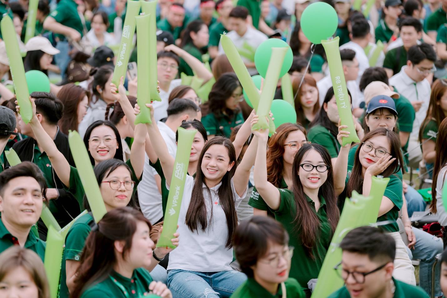 Văn hóa doanh nghiệp - Động lực phía sau hành trình bứt phá của VPBank - 2