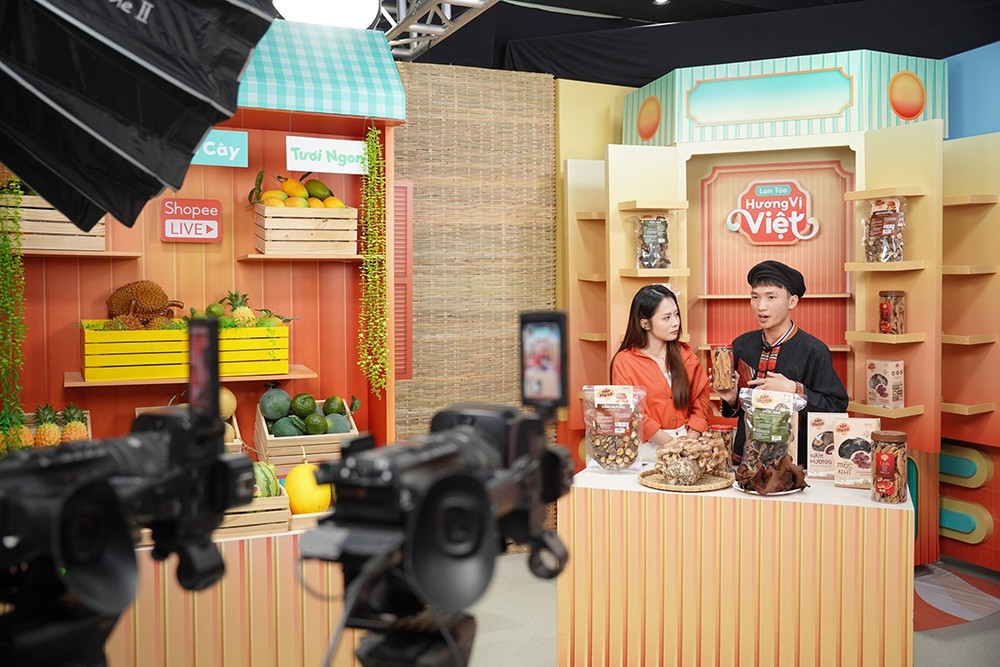 Shopee đẩy mạnh hỗ trợ SMEs Việt tăng trưởng trong kỷ nguyên mới của TMĐT - 1