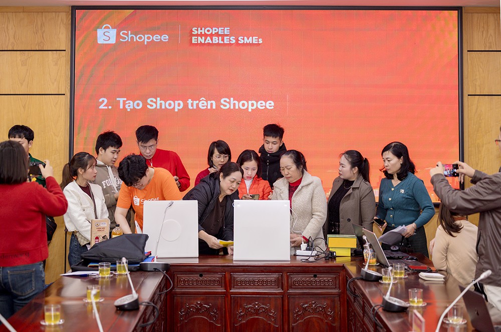 Shopee đẩy mạnh hỗ trợ SMEs Việt tăng trưởng trong kỷ nguyên mới của TMĐT - 3