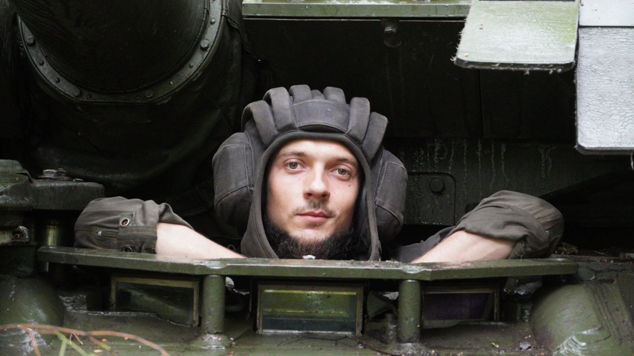 Binh sĩ Ukraine kể chuyện giấu xe tăng trong rừng, thiếu vũ khí đấu quân đội Nga - 2