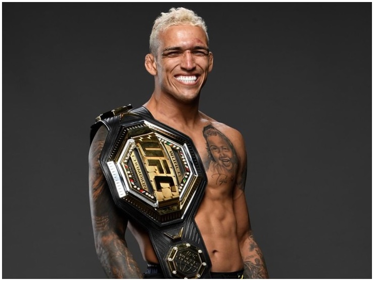 "Ông vua" làng võ sĩ thế giới hóa ra từng là một người xe ôm nghèo khổ - 1