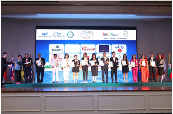 Nữ CEO đưa thương hiệu hỗ trợ giảm béo Việt Nam đoạt giải thưởng thương hiệu quốc tế - 3